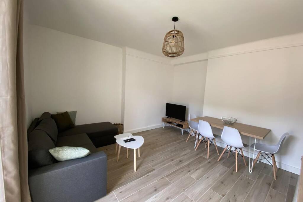 Ajaccio Charmant T2 neuf 40m2 avec balcon au Trottel wifi Clim parking plage à pieds 100m Extérieur photo