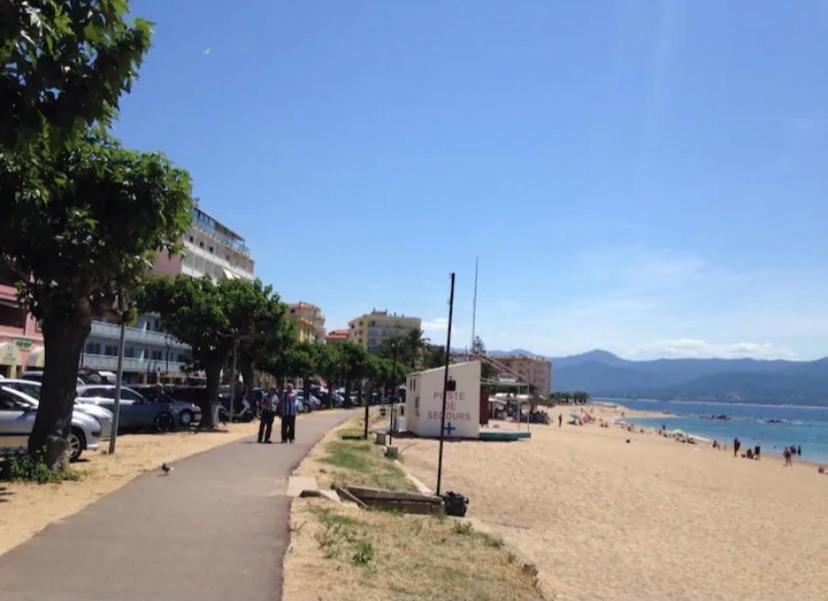 Ajaccio Charmant T2 neuf 40m2 avec balcon au Trottel wifi Clim parking plage à pieds 100m Extérieur photo